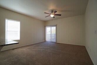 6214 Meadowbank Ln in Colorado Springs, CO - Building Photo - Building Photo