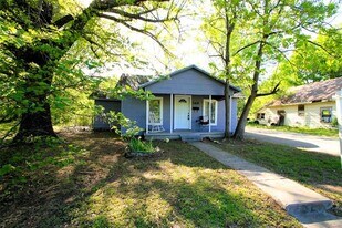 349 12th NW in Paris, TX - Building Photo
