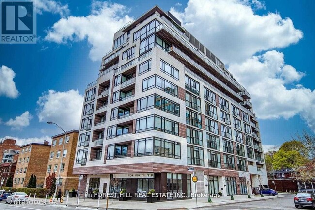 1990-1990 Bloor St W in Toronto, ON - Building Photo - Building Photo