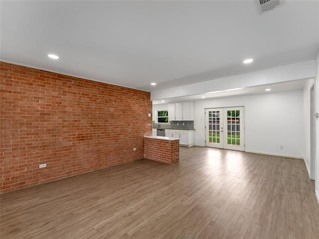 806 Wisteria Way in Richardson, TX - Foto de edificio - Building Photo