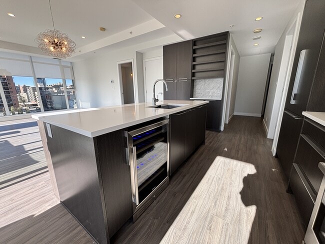 property at 930-516 16 Ave SW