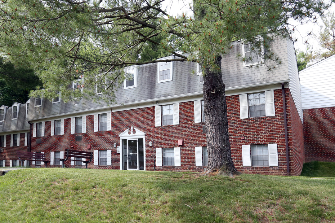 St Agnes Apartments in Woodlawn, MD - Building Photo