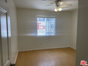 954 Fedora St in Los Angeles, CA - Building Photo - Building Photo