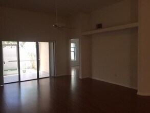 712 SW 158th Terrace in Pembroke Pines, FL - Building Photo - Building Photo