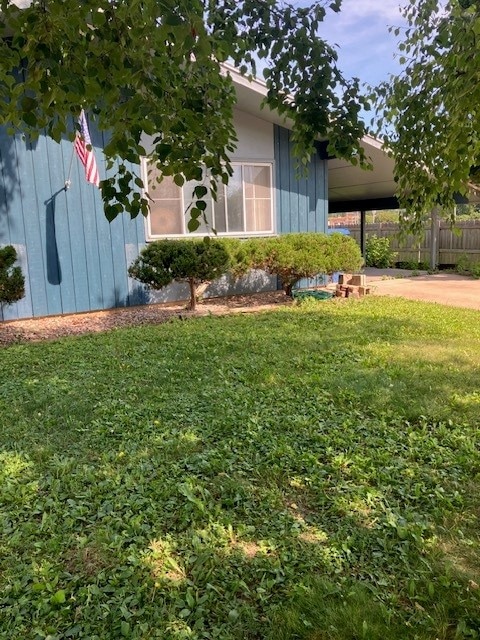 property at 751 Bluffview Cir