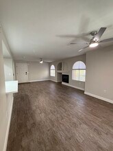 7950 W Flamingo Rd in Las Vegas, NV - Building Photo - Building Photo