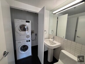 East 39th Street in New York, NY - Building Photo - Building Photo