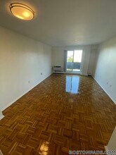 185 Freeman St in Brookline, MA - Building Photo - Building Photo