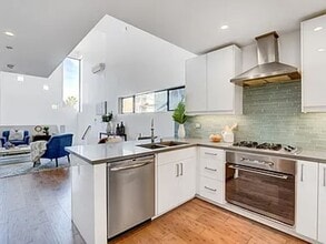 4067 Albatross St in San Diego, CA - Building Photo - Building Photo