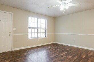 4107 Rocky Face Dr in Douglasville, GA - Foto de edificio - Building Photo