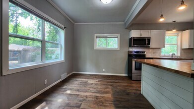 1242 10th St N in Fargo, ND - Building Photo - Building Photo