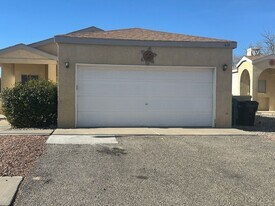 1665 Perma Dr NE in Rio Rancho, NM - Building Photo