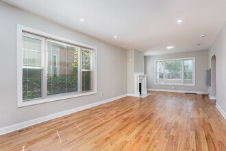 338 Chittenden Ave in Columbus, OH - Building Photo - Building Photo
