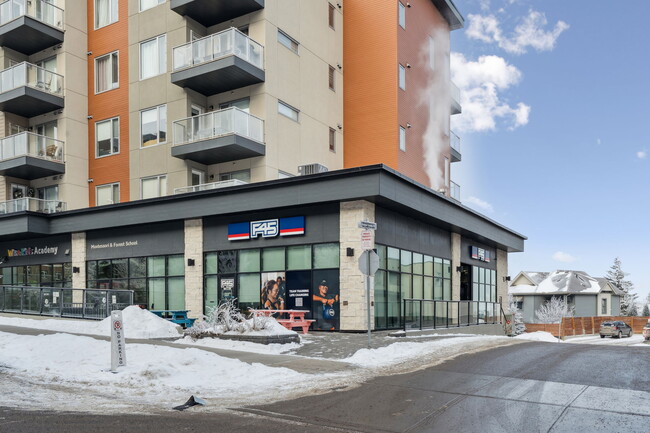 property at 71 Shawnee Cmn SW