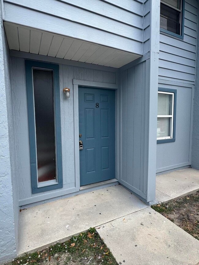 property at 622 S 11th St