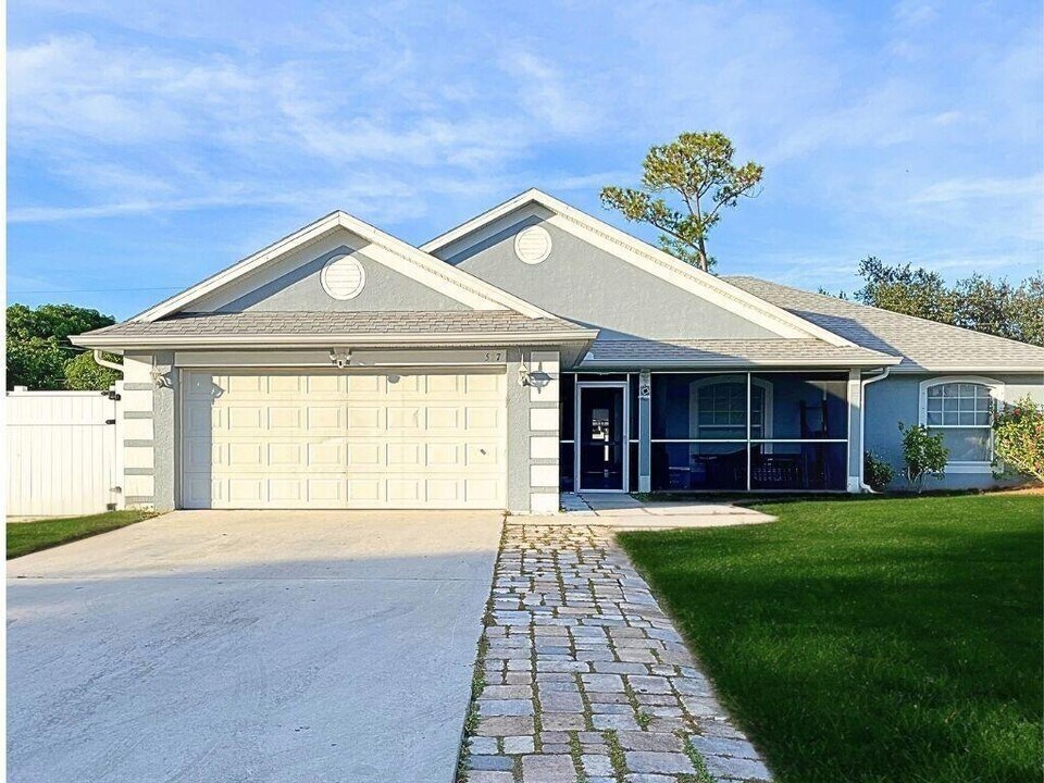 517 NW Sherbrooke Ave in Port St. Lucie, FL - Building Photo