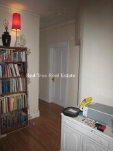 56 Egmont St in Brookline, MA - Foto de edificio - Building Photo