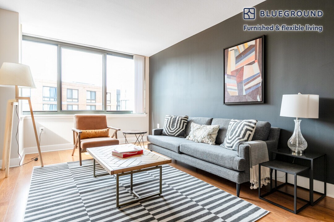 415 L St NW in Washington, DC - Building Photo