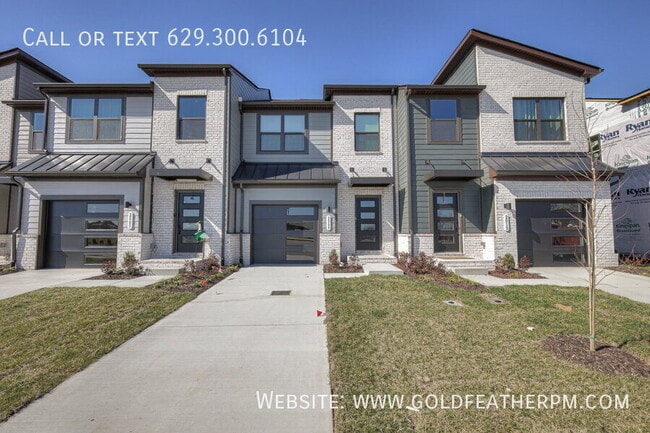 property at 2009 Walnut Ln