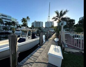 3209 NE 28th St in Fort Lauderdale, FL - Building Photo - Building Photo