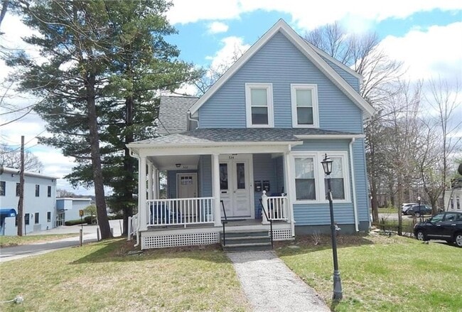532 Blackstone St in Woonsocket, RI - Building Photo - Building Photo