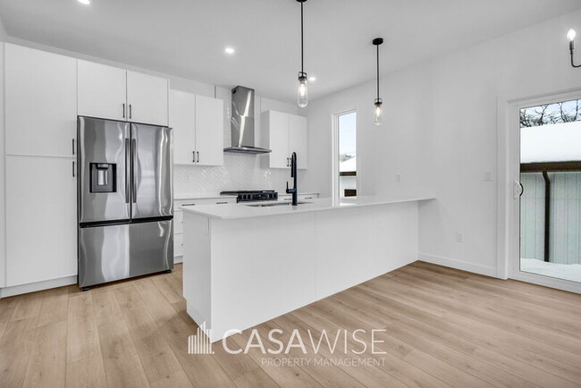property at 15414-15496 96 Ave NW