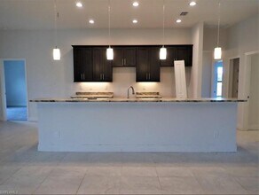 815 SW 11th Ct in Cape Coral, FL - Building Photo - Building Photo