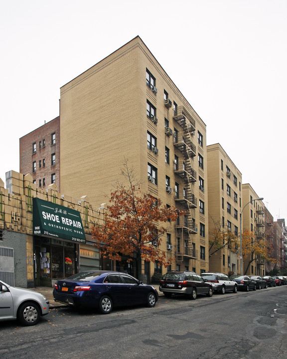 189-207 Pinehurst Ave in New York, NY - Building Photo