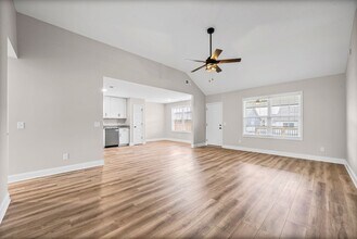 878 Lutz Ln in Clarksville, TN - Building Photo - Building Photo