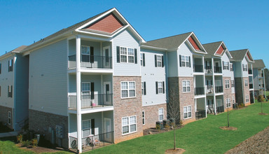 Villas at Marlin Bay in Lake Wylie, SC - Building Photo - Building Photo