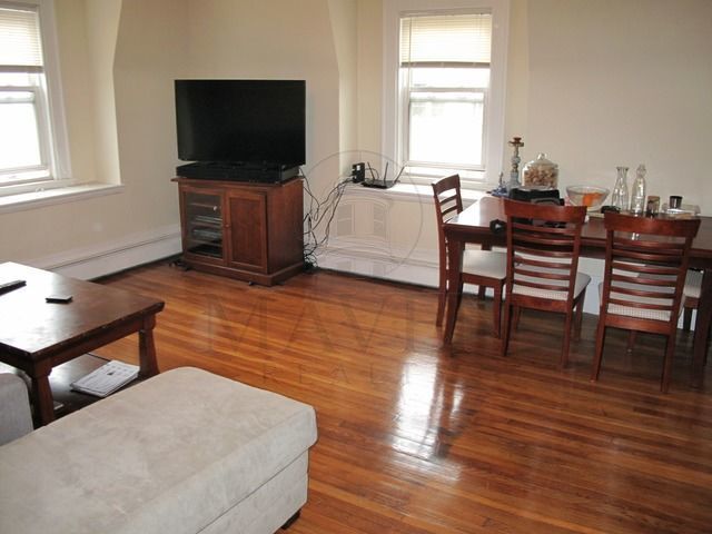 41 Crescent St-Unit -3 in Boston, MA - Foto de edificio - Building Photo