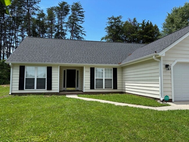 3500 Covent Oak Ct in High Point, NC - Foto de edificio - Building Photo