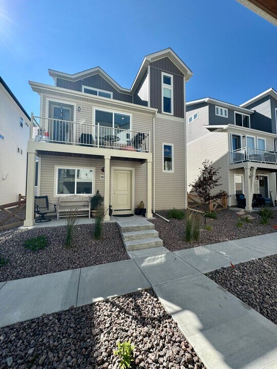 5868 Thurless Ln in Colorado Springs, CO - Building Photo