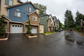 Marymoor Ridge Condominiums in Redmond, WA - Building Photo - Building Photo