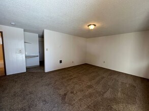 1907 Greenway Ave in Yakima, WA - Building Photo - Building Photo