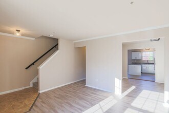 1237 Splashing Brook Dr in Abingdon, MD - Building Photo - Building Photo