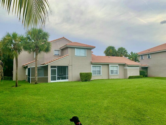 property at 20970 Vía Oleander