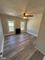 412 W 1st St in Birdsboro, PA - Building Photo