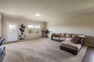 11916 Riparian Rd in Manor, TX - Building Photo - Building Photo