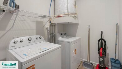 2800 Milan Ct, Unit 114 in Birmingham, AL - Building Photo - Building Photo