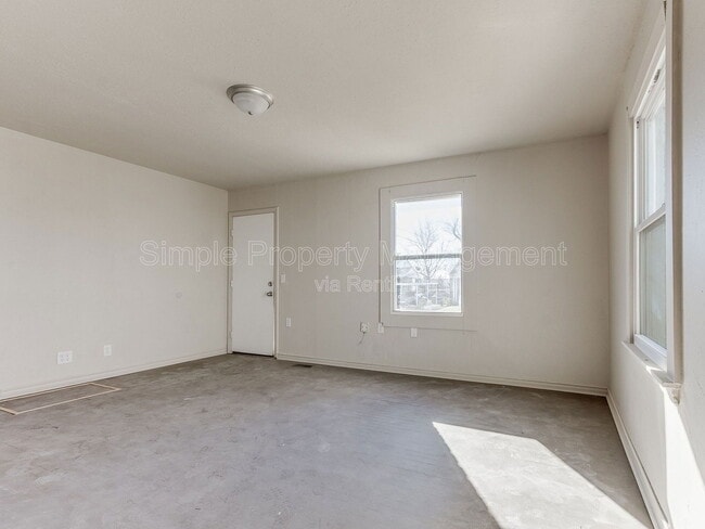 517 E Boeing Dr in Midwest City, OK - Building Photo - Building Photo