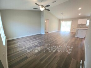 9379 N Sandree Dr in Citrus Springs, FL - Building Photo - Building Photo