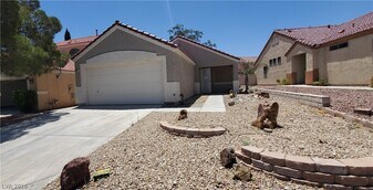 8909 W Colorful Pines Ave in Las Vegas, NV - Building Photo