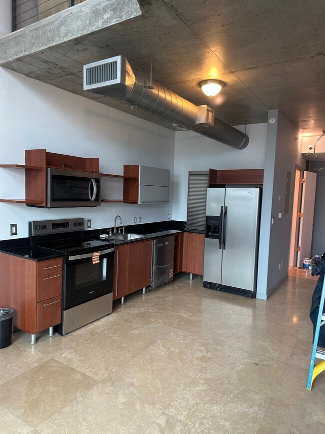 690 SW 1st Ct, Unit 1517 in Miami, FL - Foto de edificio - Building Photo