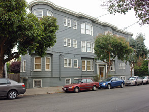 1205 10th Ave in San Francisco, CA - Building Photo - Building Photo