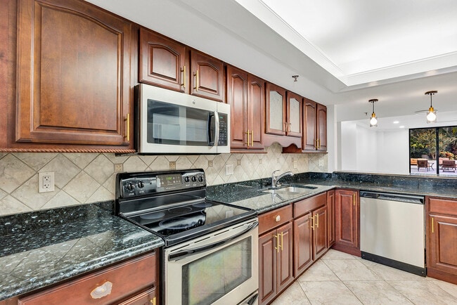 property at 530 E Central Blvd