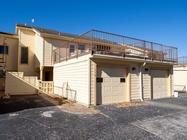 1209 Hi Stirrup in Horseshoe Bay, TX - Foto de edificio - Building Photo