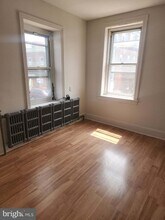 4825 Longshore Ave photo'