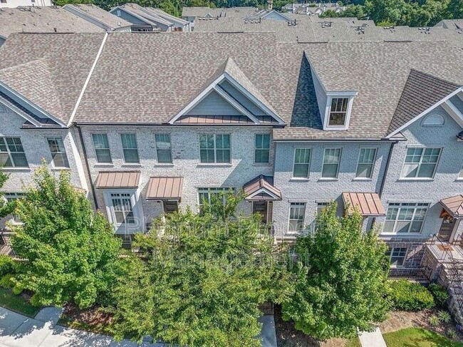 4220 Deming Cir in Sandy Springs, GA - Building Photo - Building Photo