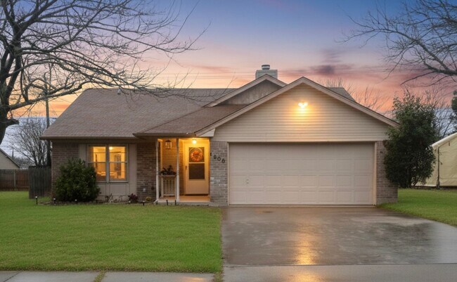 property at 1509 Iris Ave